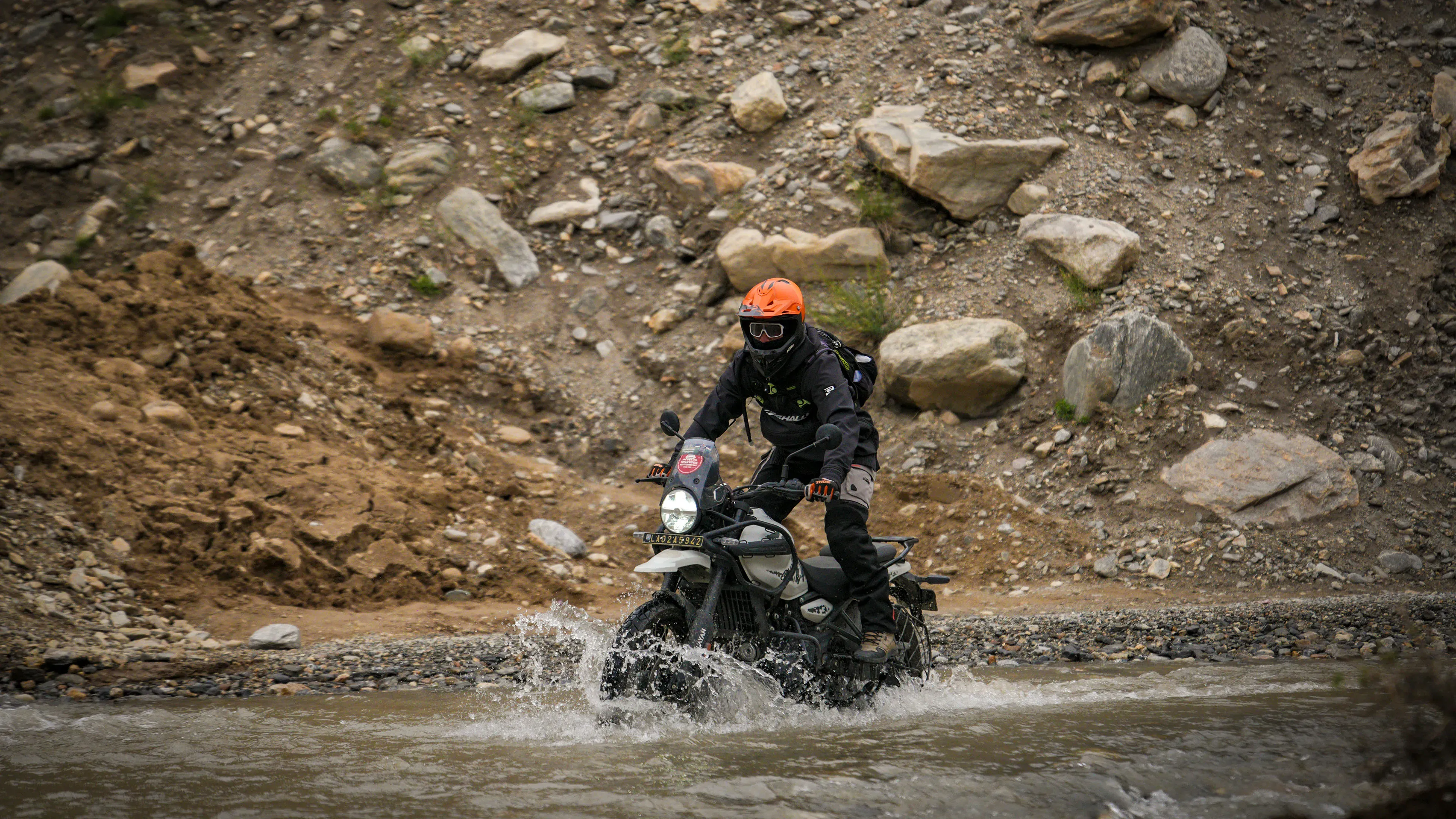 Circuit à moto dans la vallée du Zanskar