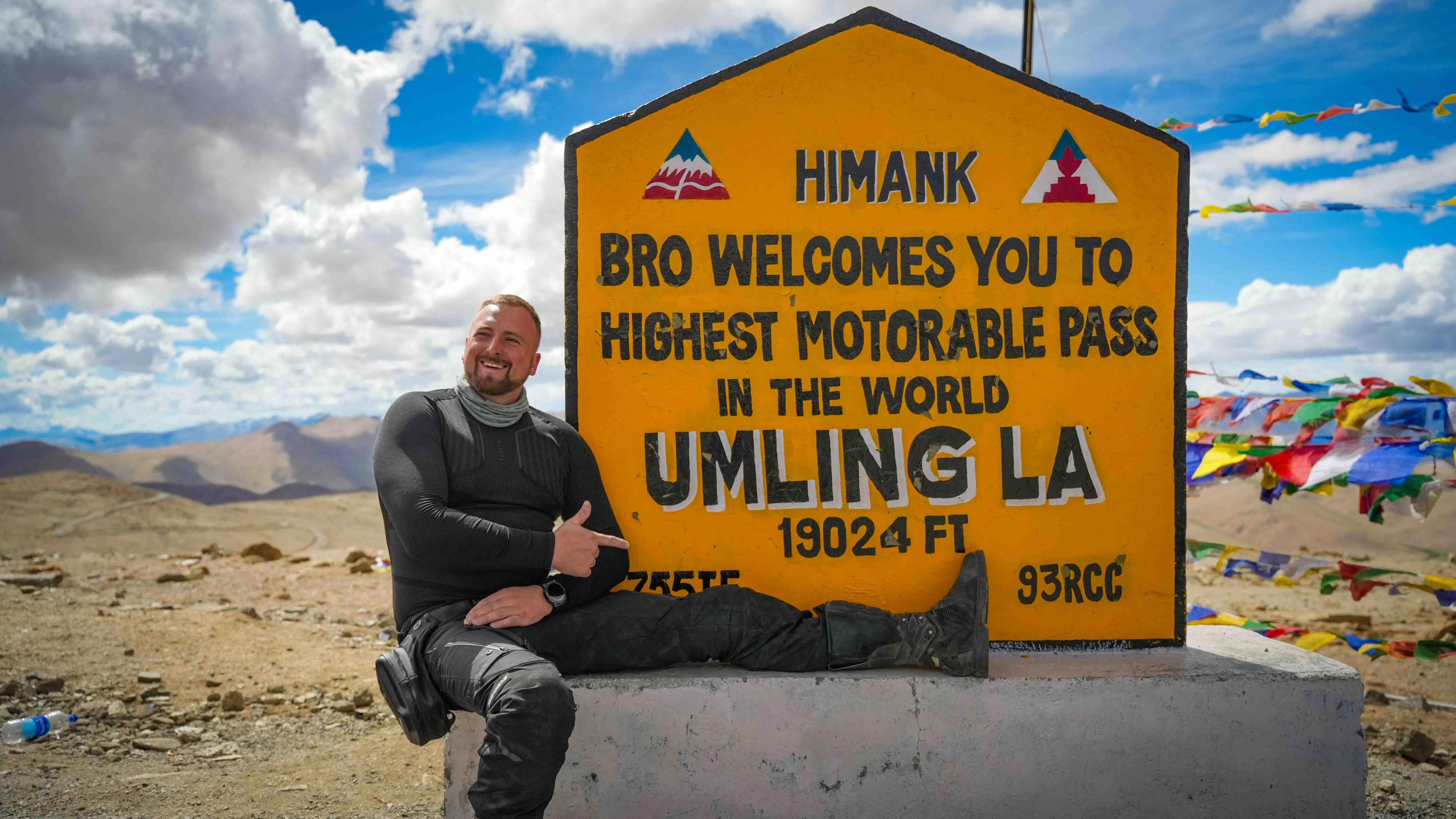 Foreigners at Umling La