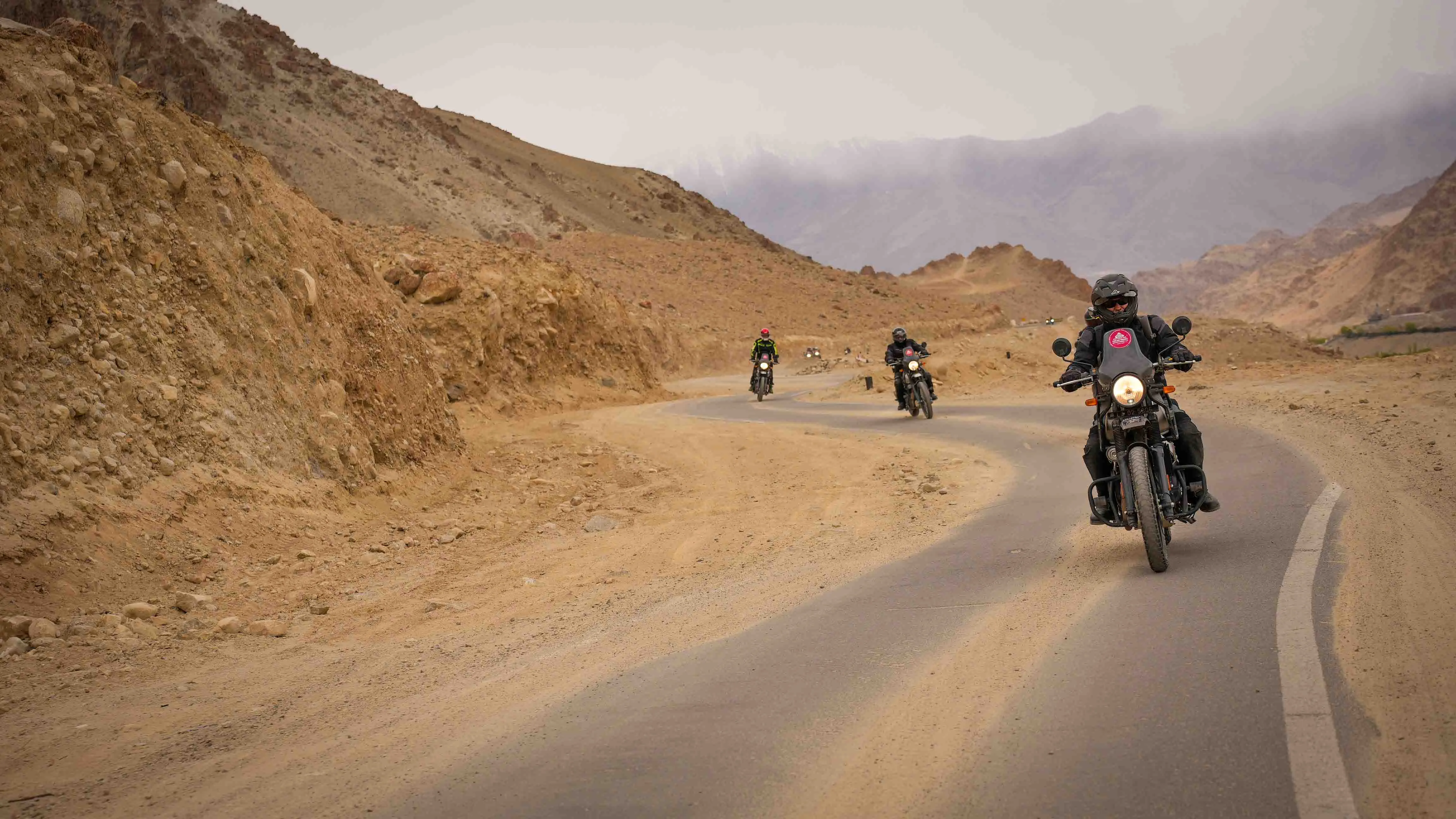 Himalayas tour package for Australian Riders